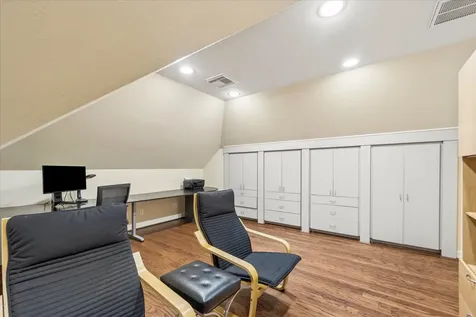 624 Lakeshore Drive Sugar Land TX 77478