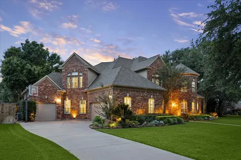624 Lakeshore Drive Sugar Land TX 77478