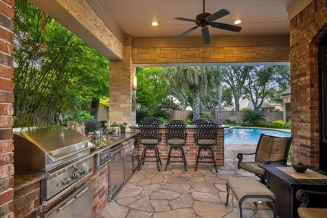 624 Lakeshore Drive Sugar Land TX 77478