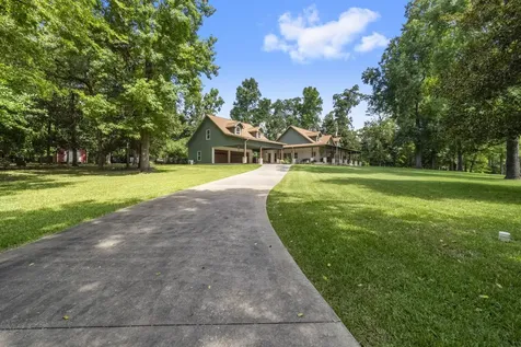 375 Crestview Drive Livingston TX 77351