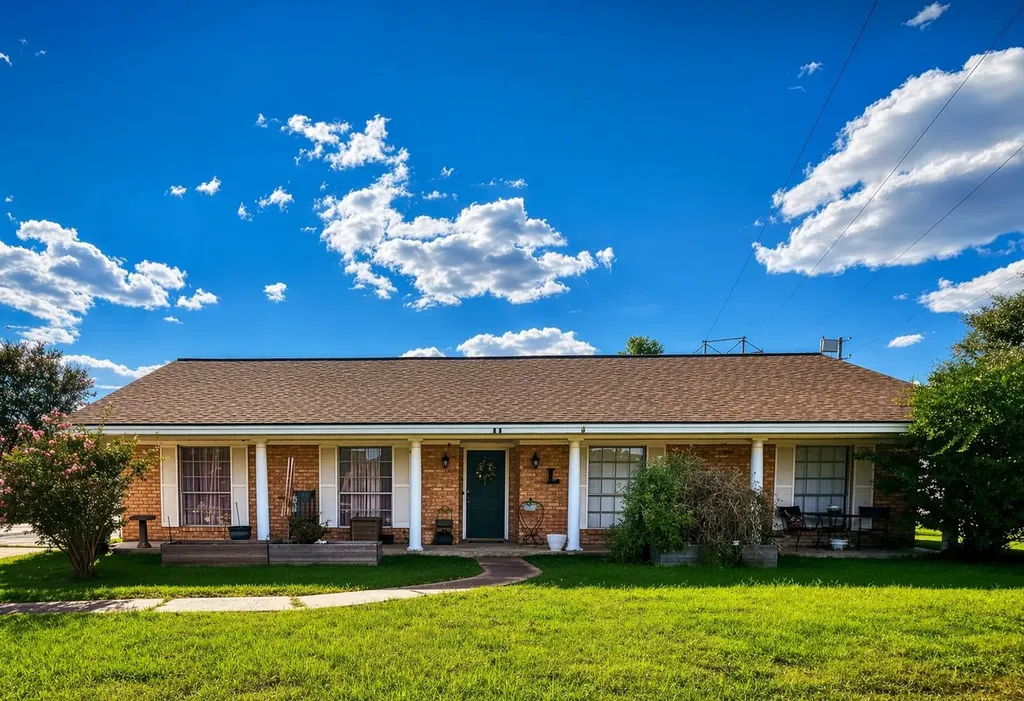 117 Laughlin Road Eagle Lake TX 77434