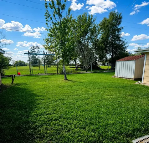 117 Laughlin Road Eagle Lake TX 77434
