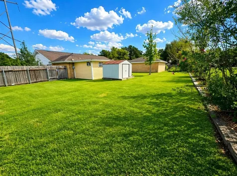 117 Laughlin Road Eagle Lake TX 77434