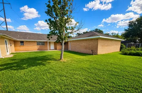117 Laughlin Road Eagle Lake TX 77434
