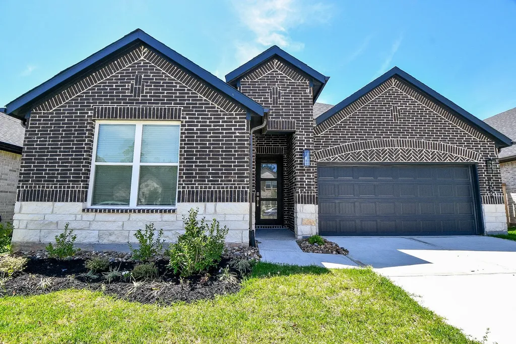 215 Springfield Terrace Court Conroe TX 77304