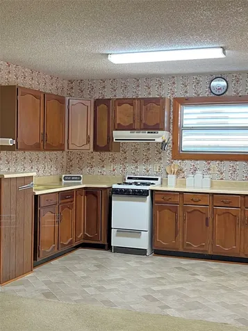 215 12th Street San Leon TX 77539