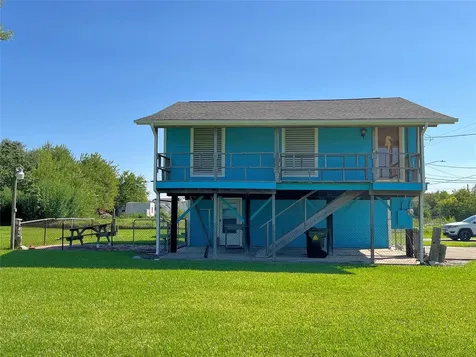 215 12th Street San Leon TX 77539