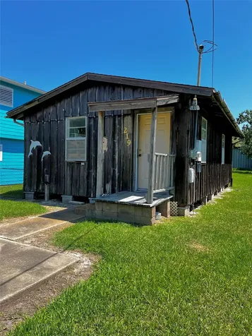 215 12th Street San Leon TX 77539