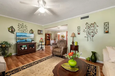 1811 Myrtle Street Liberty TX 77575
