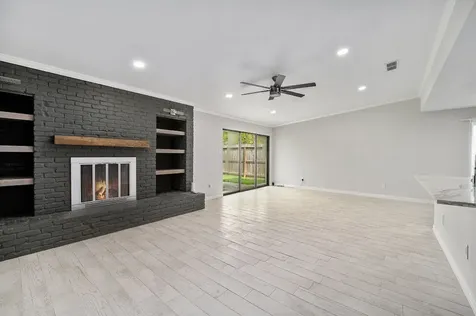 10818 Hillcroft Avenue Houston TX 77096