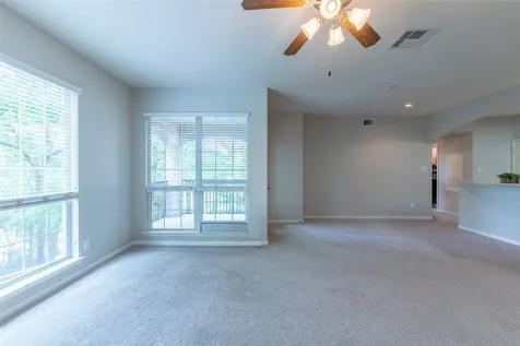 6607 Lake Woodlands Drive 624 The Woodlands TX 77382