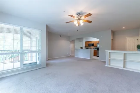 6607 Lake Woodlands Drive 624 The Woodlands TX 77382