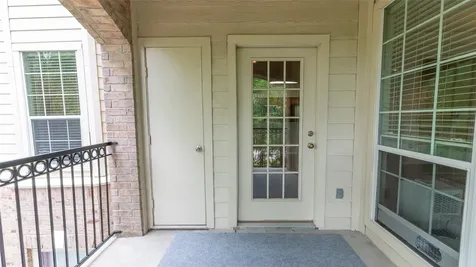 6607 Lake Woodlands Drive 624 The Woodlands TX 77382