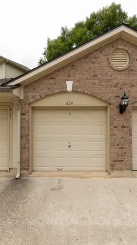 6607 Lake Woodlands Drive 624 The Woodlands TX 77382