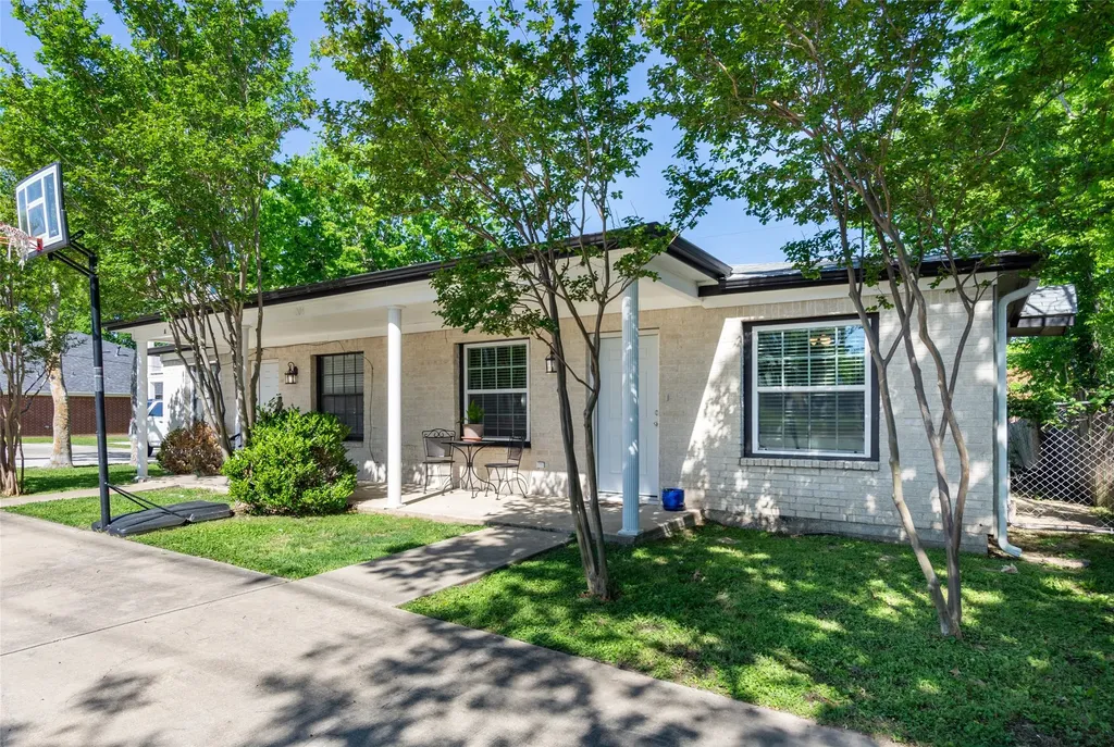 209 Cooner Street B College Station TX 77840