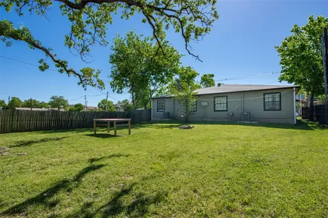 209 Cooner Street B College Station TX 77840