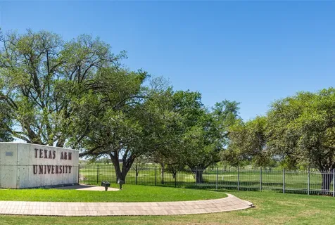 209 Cooner Street B College Station TX 77840