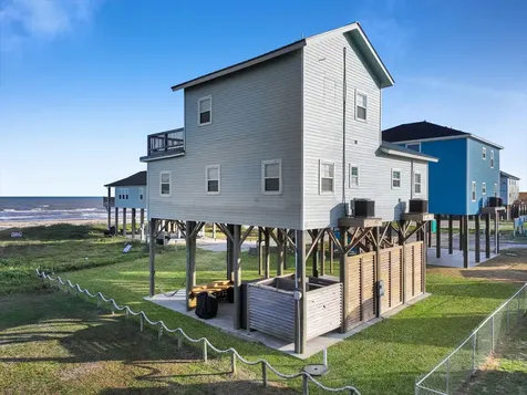 1890 Atlantis Lane Crystal Beach TX 77650
