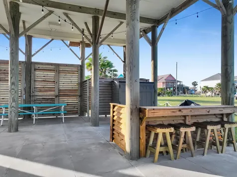 1890 Atlantis Lane Crystal Beach TX 77650