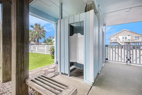 4123 Isla Del Sol Galveston TX 77554