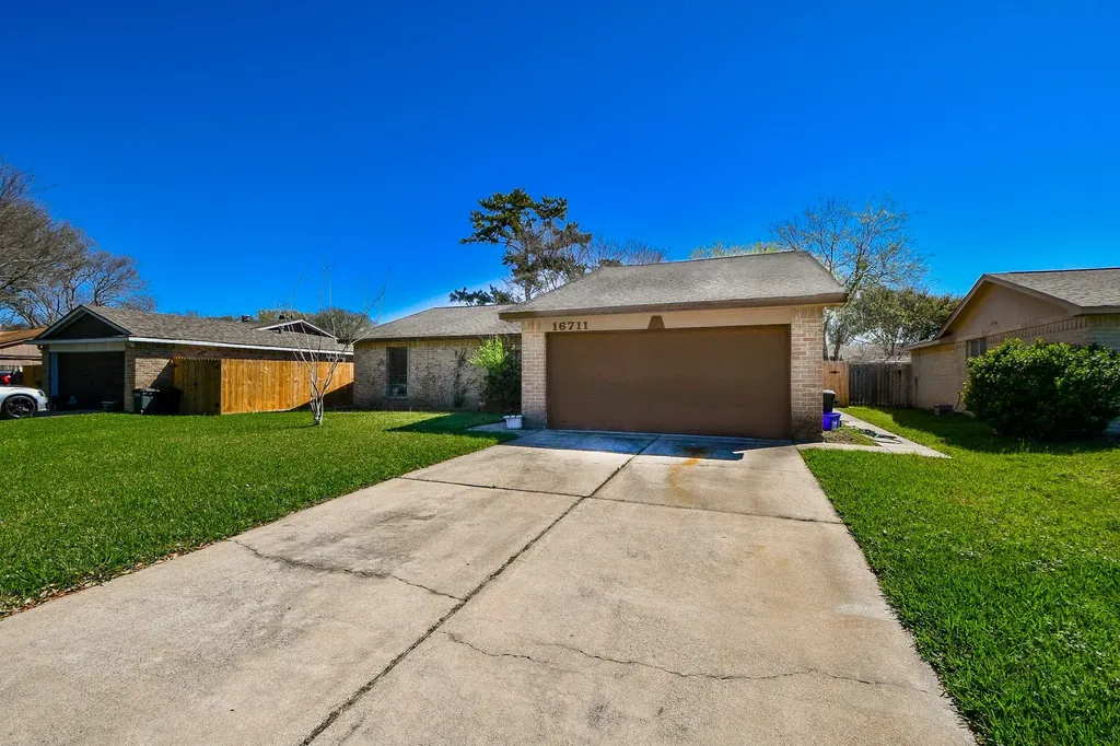 16711 Ribbonridge Drive Sugar Land TX 77498