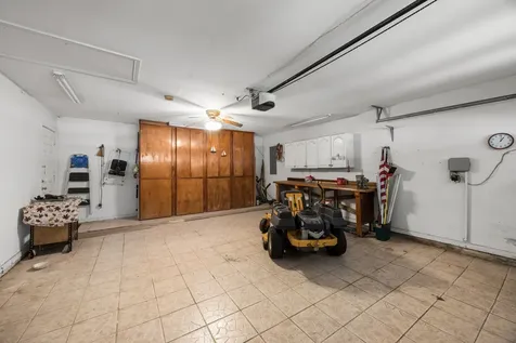719 Clubside Drive East Bernard TX 77435