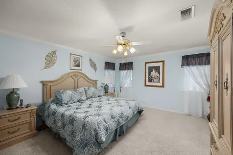 719 Clubside Drive East Bernard TX 77435