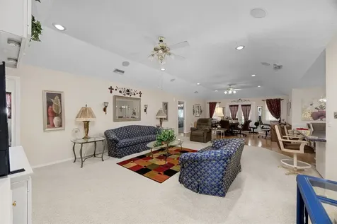 719 Clubside Drive East Bernard TX 77435
