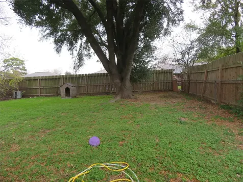 827 Marcolin Street Houston TX 77088