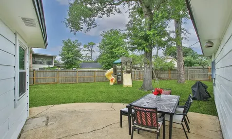 4826 Caris Street Houston TX 77091