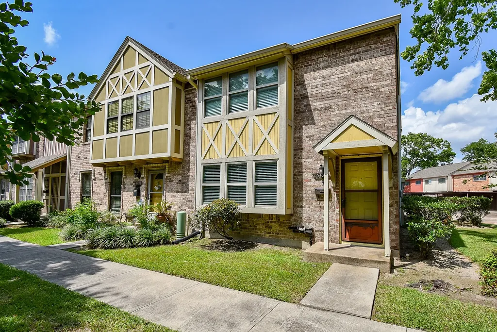 10488 Hammerly Boulevard 81 Houston TX 77043