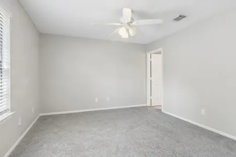 17225 Saturn Lane Houston TX 77058