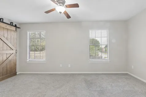 17225 Saturn Lane Houston TX 77058