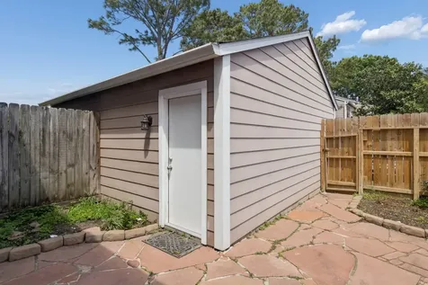 17225 Saturn Lane Houston TX 77058