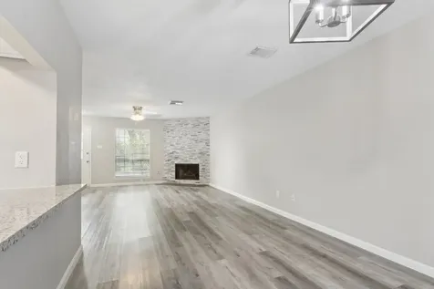 17225 Saturn Lane Houston TX 77058