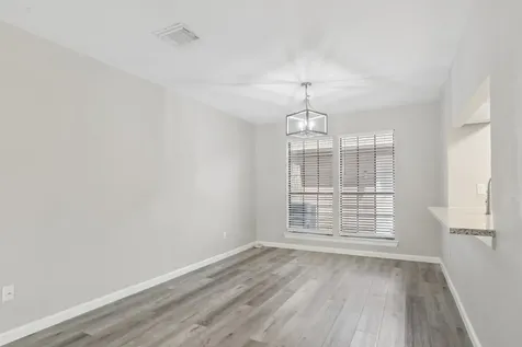 17225 Saturn Lane Houston TX 77058