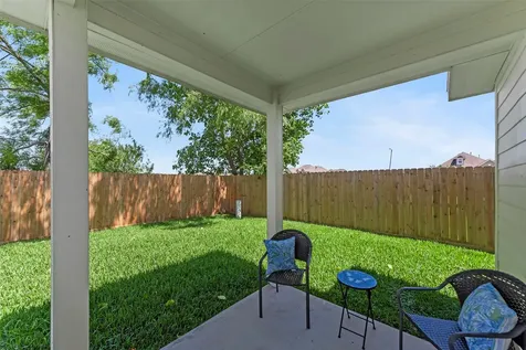 2073 Lepper Street Alvin TX 77511