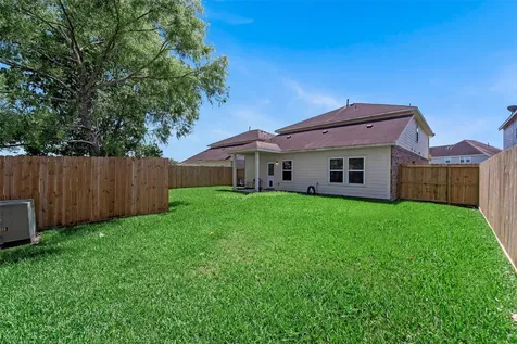 2073 Lepper Street Alvin TX 77511