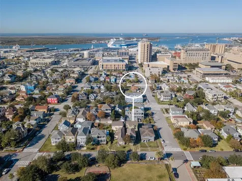 1106 Winnie Street Galveston TX 77550