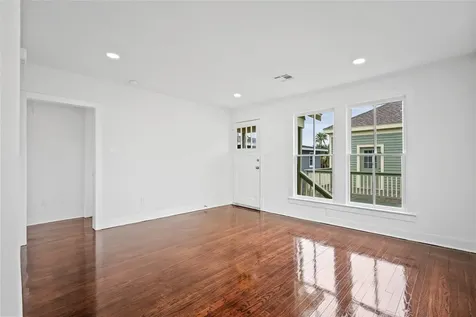1106 Winnie Street Galveston TX 77550