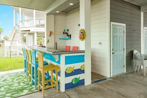 4247 Sandpiper Lane Galveston TX 77554