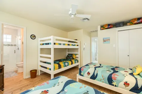 4247 Sandpiper Lane Galveston TX 77554