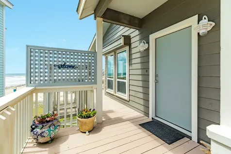 4247 Sandpiper Lane Galveston TX 77554