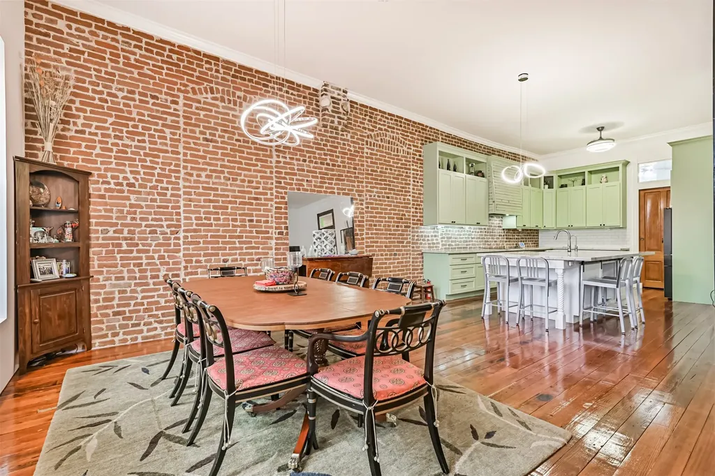 1805 Market Street Galveston TX 77550