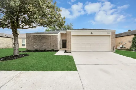 7227 Cabrina Lane Houston TX 77083