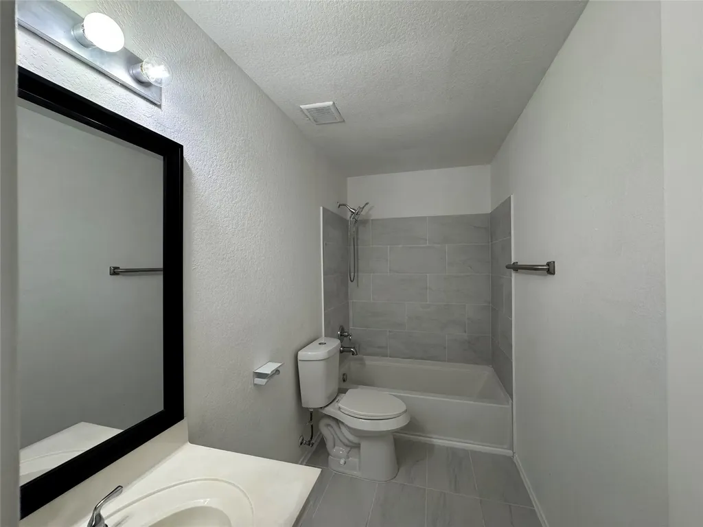 8611 Brisa Royale San Antonio TX 78251