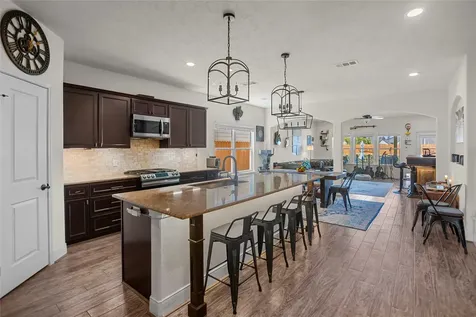 10099 Oakland Hills Drive Cleveland TX 77327