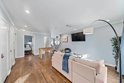 1825 Locksford Street Houston TX 77008