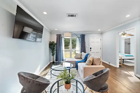1825 Locksford Street Houston TX 77008