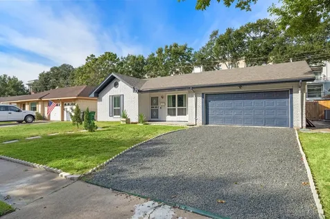 1825 Locksford Street Houston TX 77008